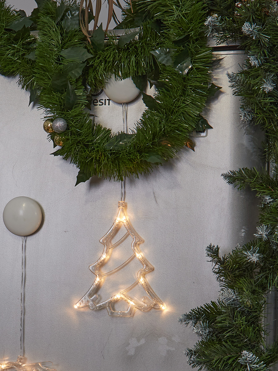 ULD-H1620-010/STA/3AAA WARM WHITE IP20 XMAS TREE